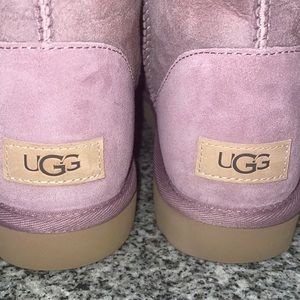 Brand NEW Lavender Ugg Boot